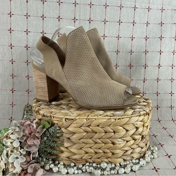 Cole Haan “Callista” Open Toe Sling Suede Bootie Tan Perforated Suede Womens 11 - Picture 2 of 10